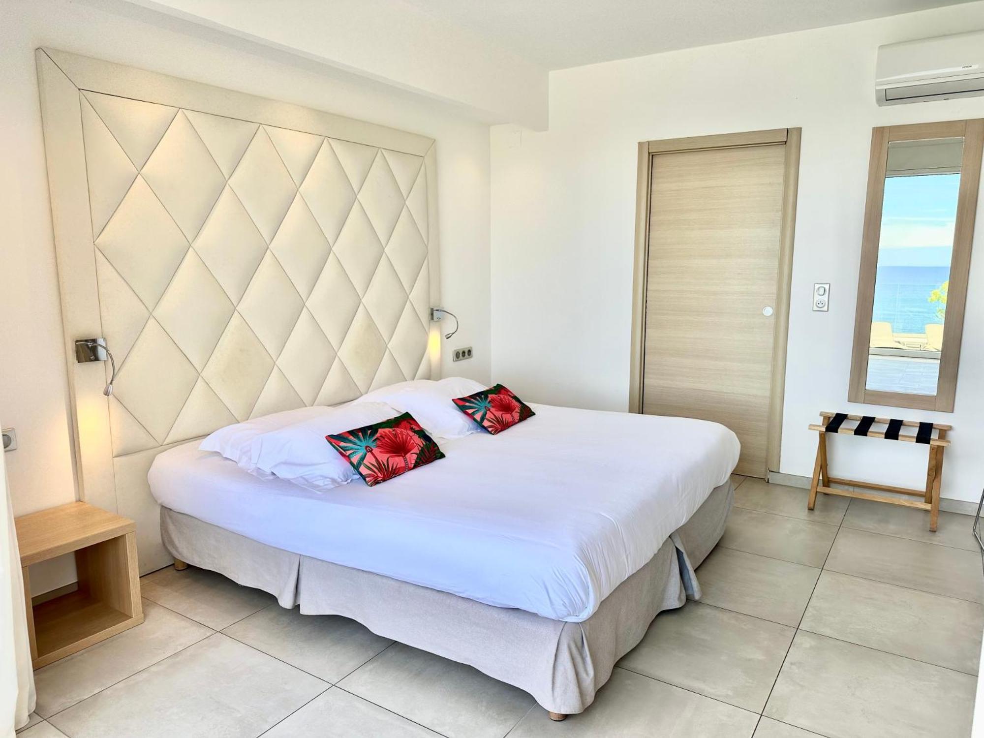 Hotel Villa R Кальви Экстерьер фото